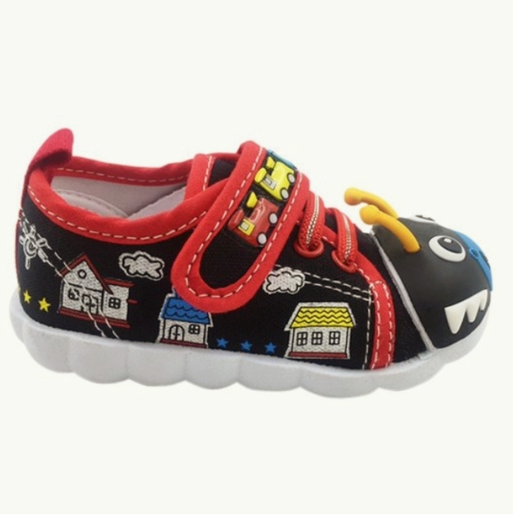 Chulis Black Tommy Sneaker Sz 4
